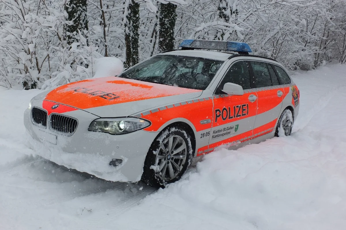 Geschwindigkeitskontrollen - Blitzerwarnung für den Kanton St. Gallen