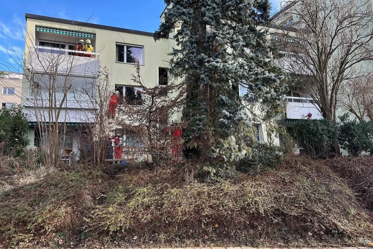 Volketswil ZH – 70-Jährige bei Wohnungsbrand verletzt