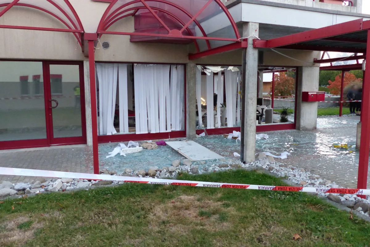 Givisiez FR - Heftige Explosion - 17 Personen mussten evaluiert werden