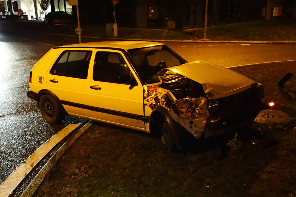 Tegerfelden AG - Mehrfache Überholmanöver führen zu Unfall (Zeugenaufruf)