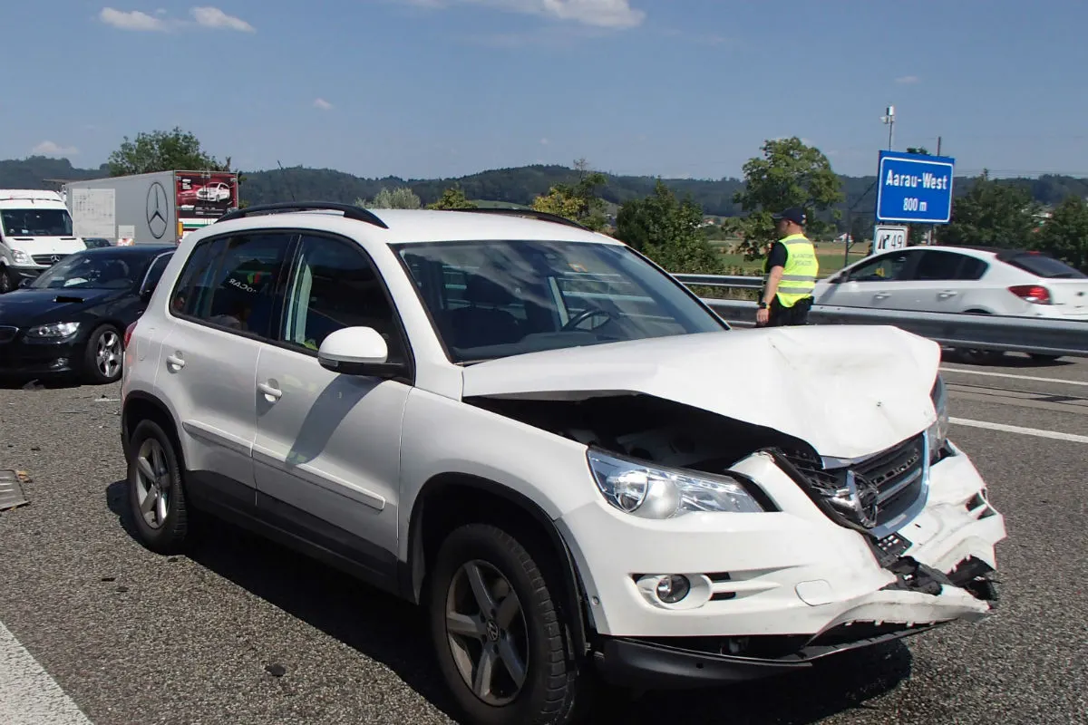 Kölliken/A1 AG - Mehrere Auffahrkollisionen führten zu Rückstau