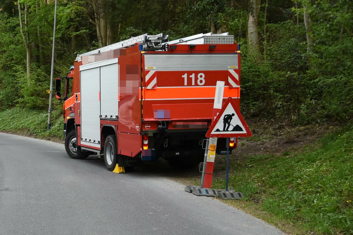 St. Margrethen SG - Crash zwischen Feuerwehrfahrzeug und Motorrad