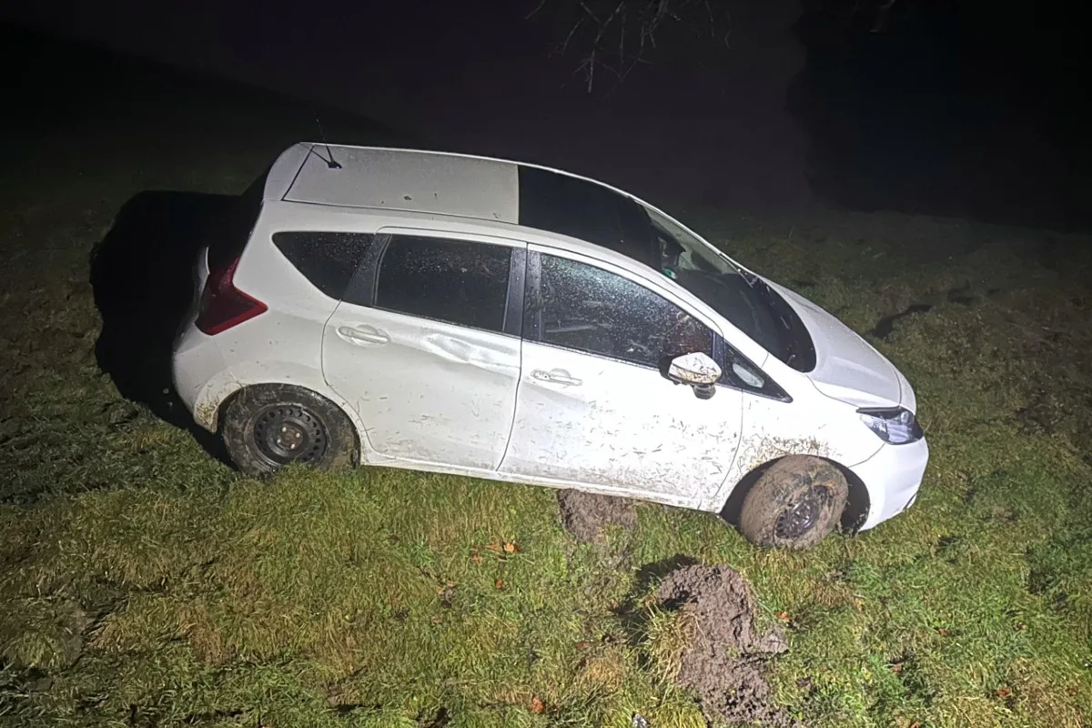 Unfall in Rehetobel AR - Ehepaar rutscht mit Auto Abhang hinunter
