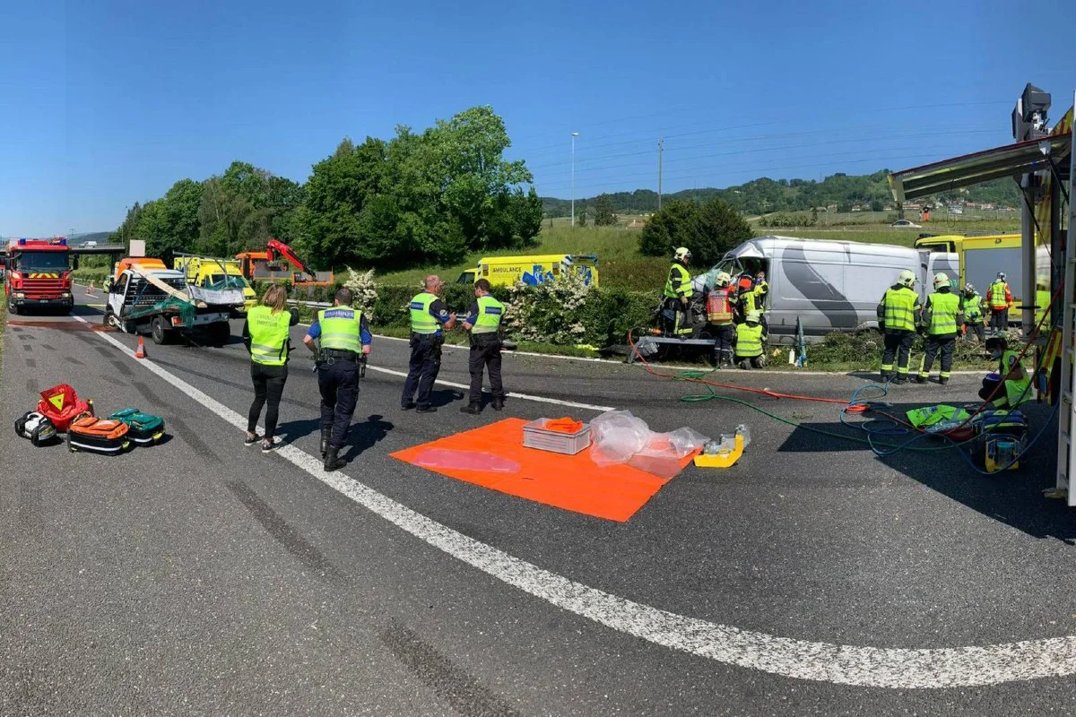 Drei schwere Unfälle auf der Autobahn im Raum Lausanne - ein Toter