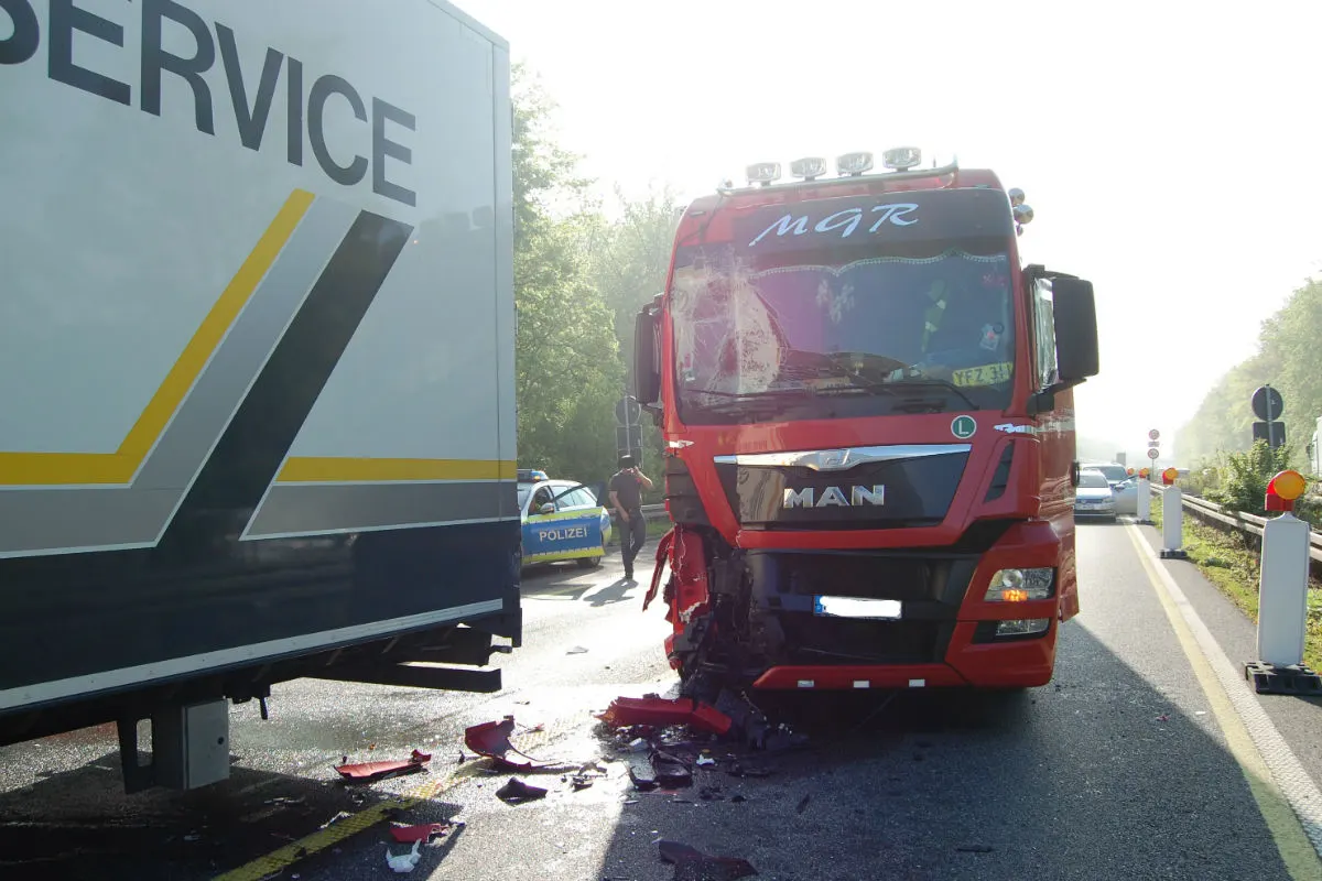 Unfall auf der A 7 zieht langen Rückstau nach sich