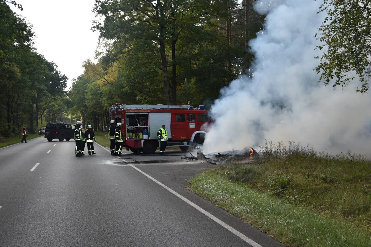 B209 Soltau – "Lovemobil" in Vollbrand 