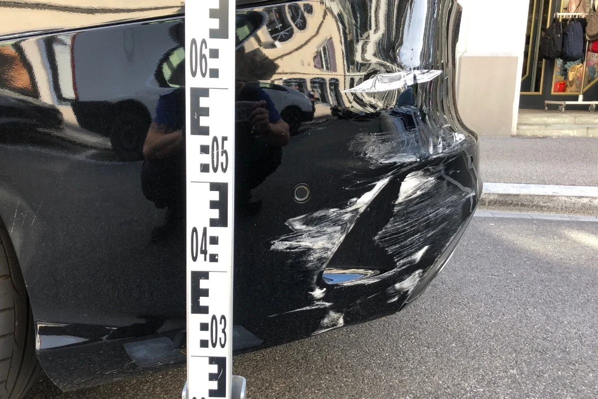 St.Gallen SG - Parkvorgang endet abrupt - Ein Auto war mit einer falschen Autonummer bestückt