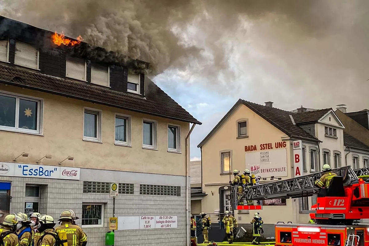 Drama in Menden - Toter nach Wohnungsbrand