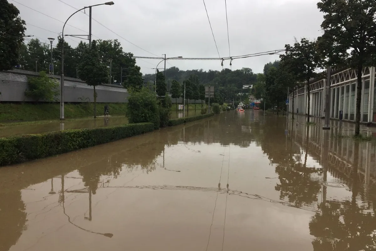 Unwetter im Kanton Luzern - Über 620 Notrufe innert weniger Stunden!