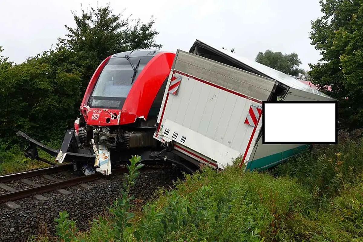 Zickhusen - Schwerer Unfall am Bahnübergang 
