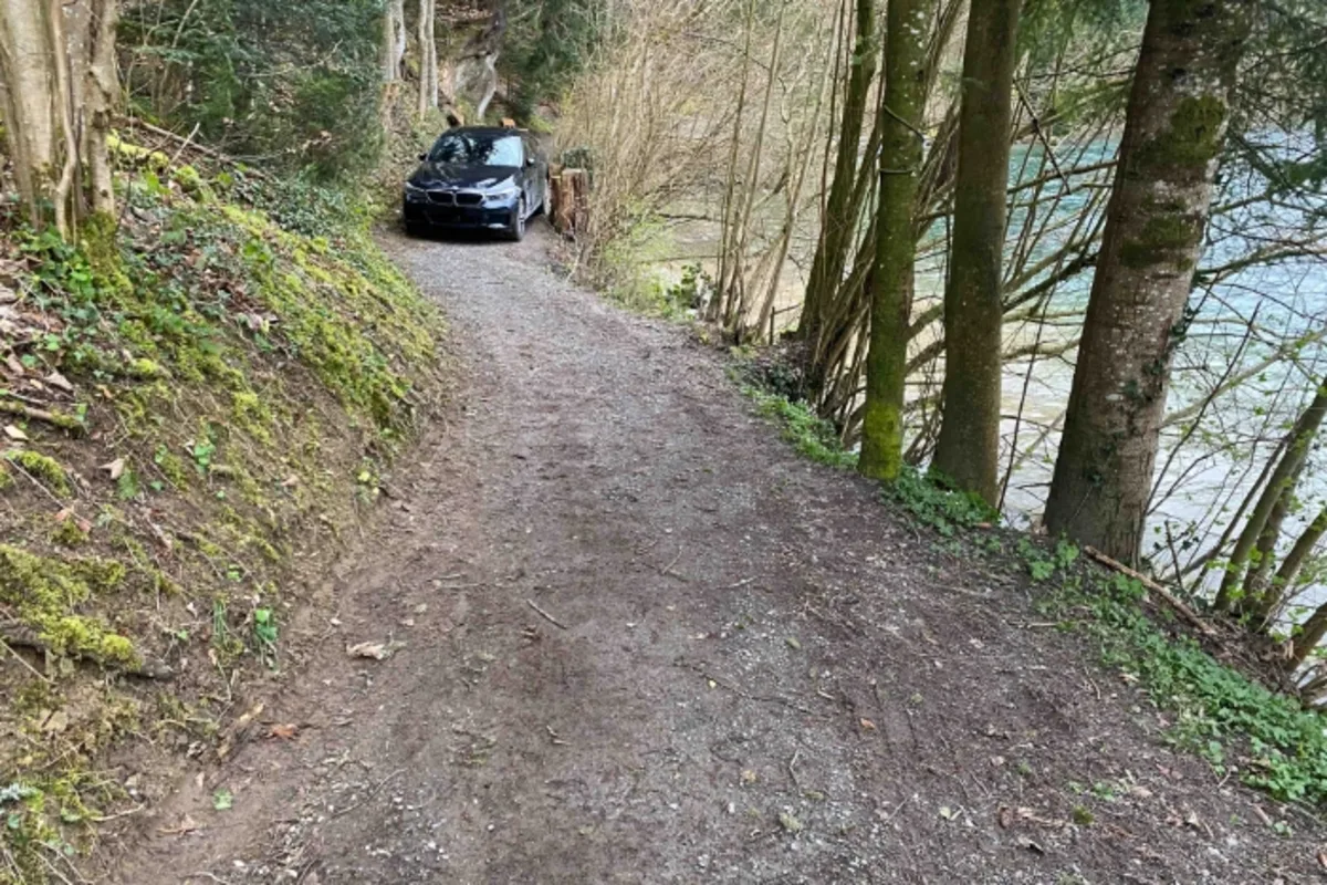 Oberägeri ZG - Dank Google Maps stecken geblieben