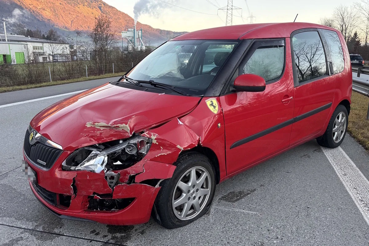 A13 Oberriet SG – Auffahrunfall verursacht Rückstau 
