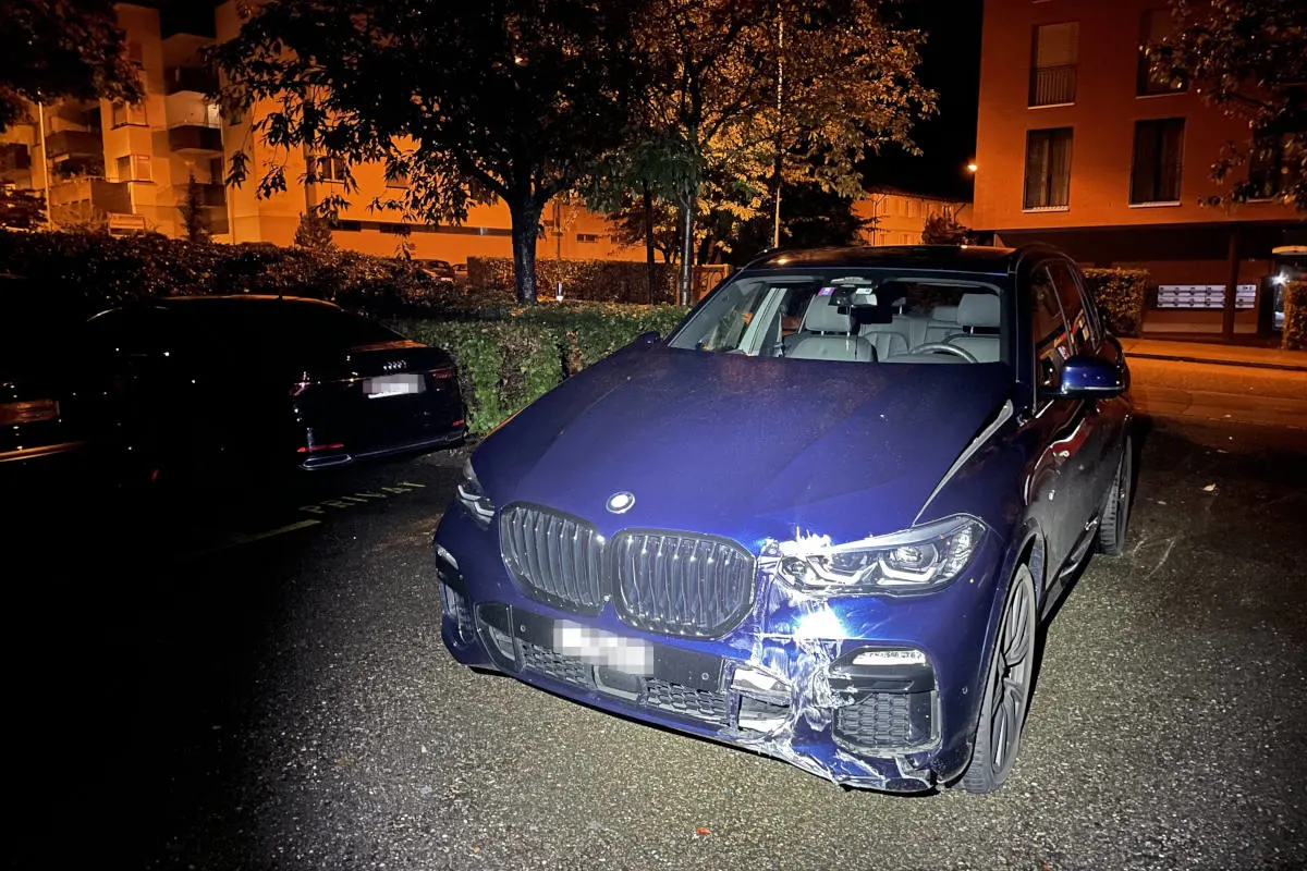 Stadt St. Gallen – 18-Jährige fährt nach Unfall davon – ihre Mutter ruft die Polizei