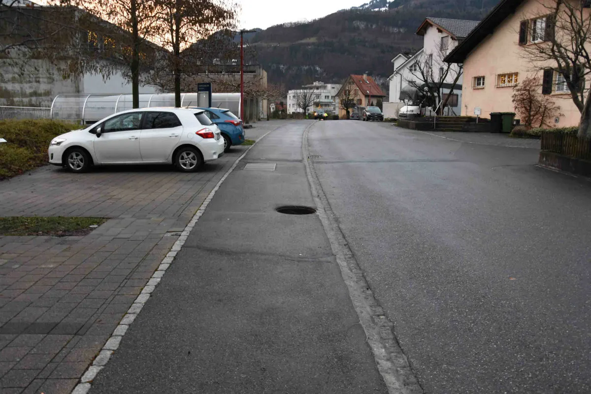 Weesen SG - Junge Schachtdeckelentferner haben sich gestellt   