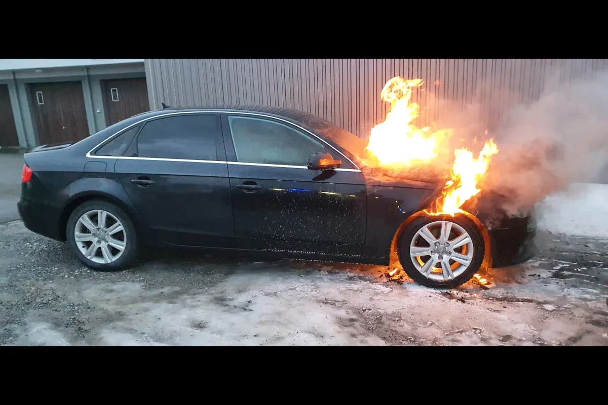 Waldkirch SG – Auto in Brand geraten