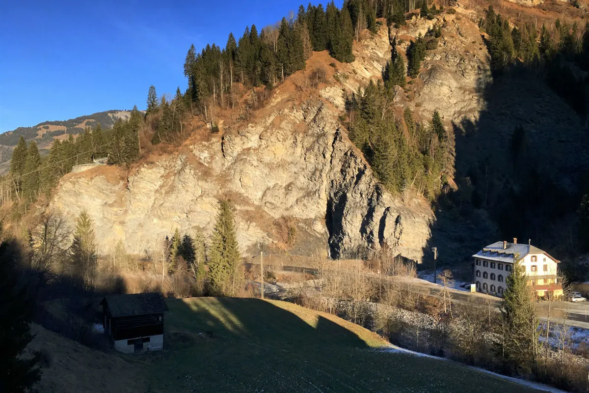 Sicherheitssprengung bei Peiden Bad