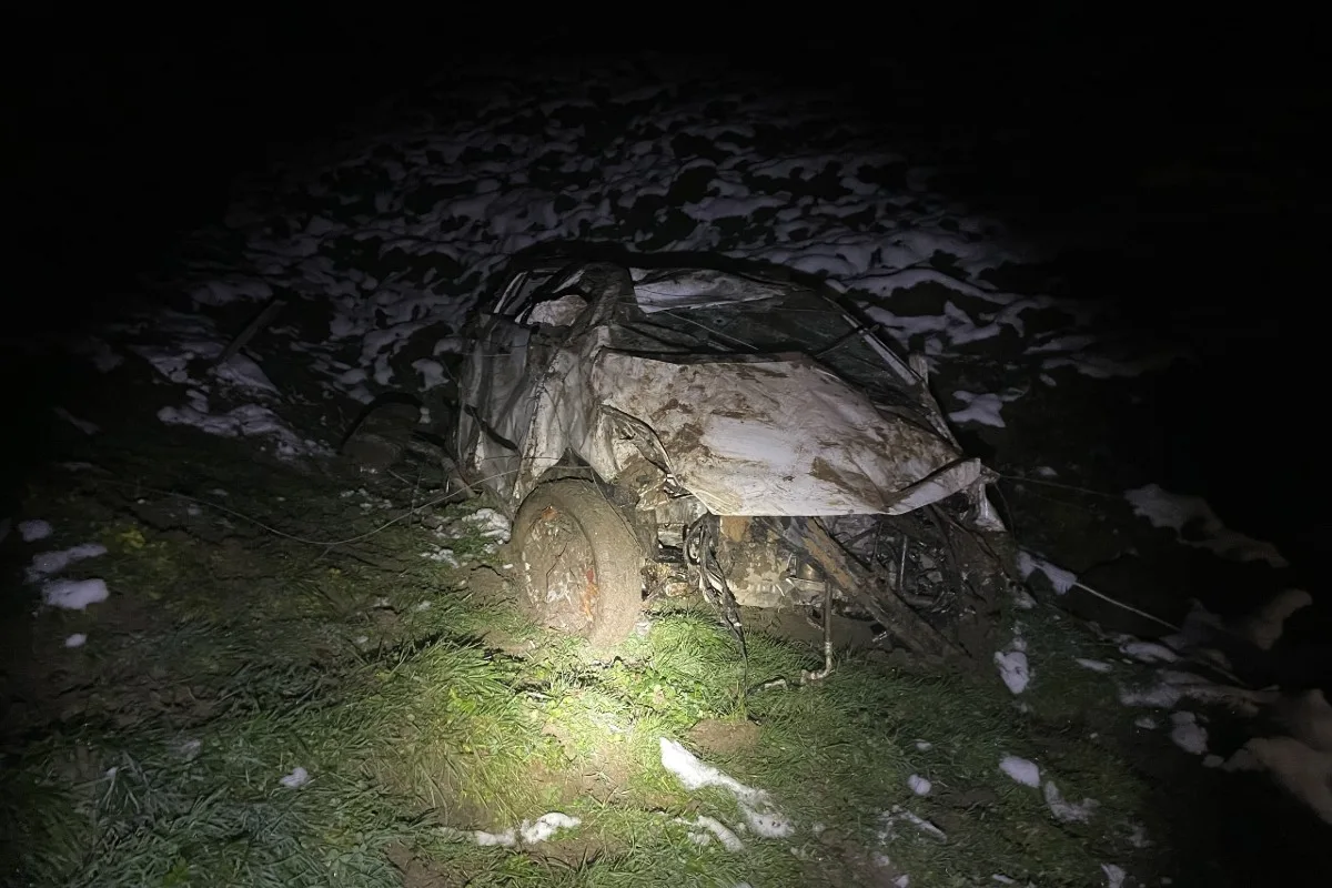 Arth SZ - Fahrzeuglenker bei Selbstkollision erheblich verletzt