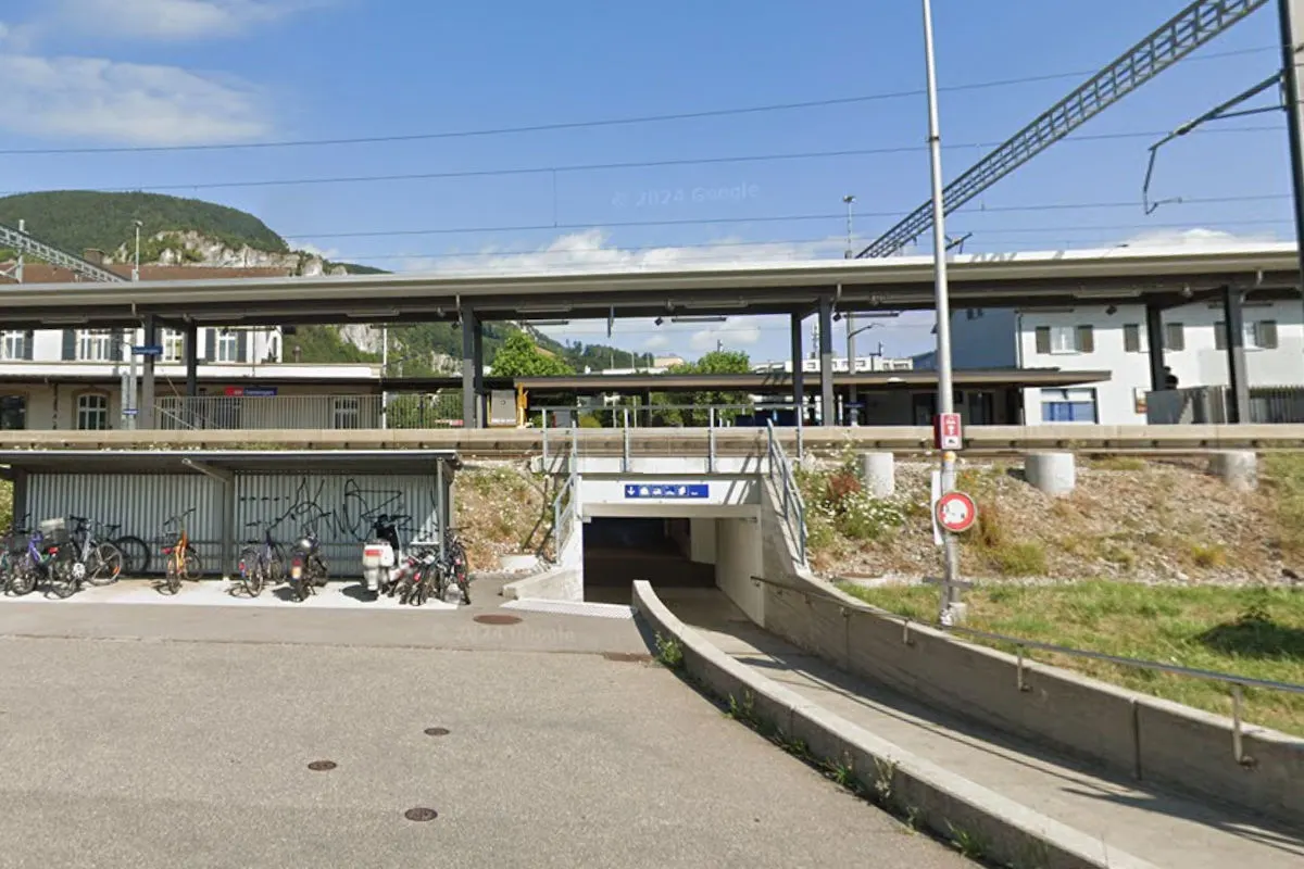 Am Bahnhof in Oensingen SO – Unbekannter verletzt Rentner und flüchtet