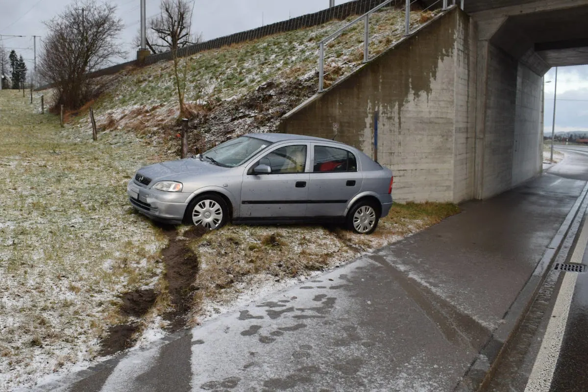 Herisau AR – Selbstunfall mit Auto