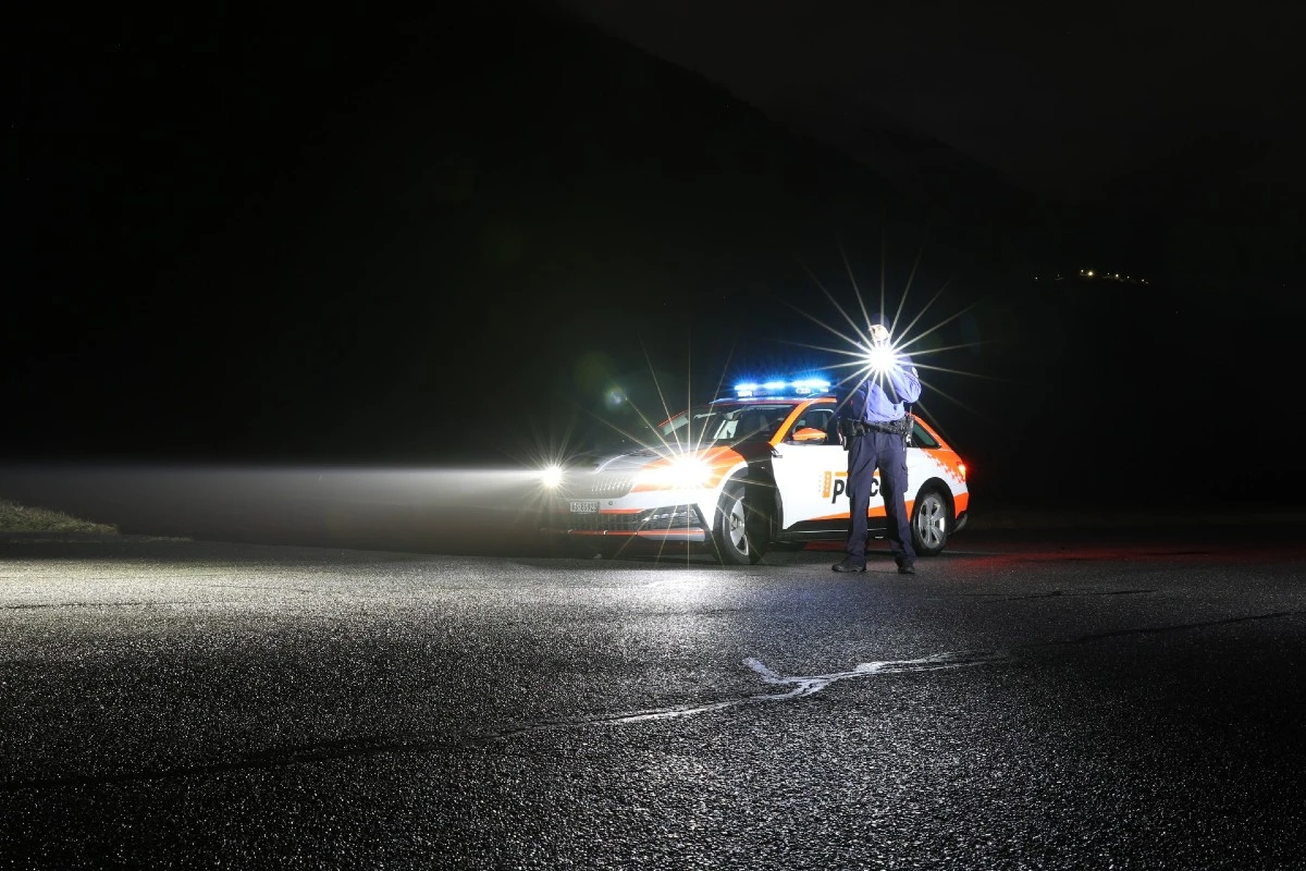 Nendaz VS - 18-jähriger Raser mit 107 km/h innerorts in die Geschwindigkeitskontrolle geraten