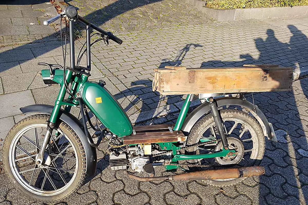 Mülheim an der Ruhr - Bezirksdienstbeamte stoßen auf ganz exotische "Mofa"!