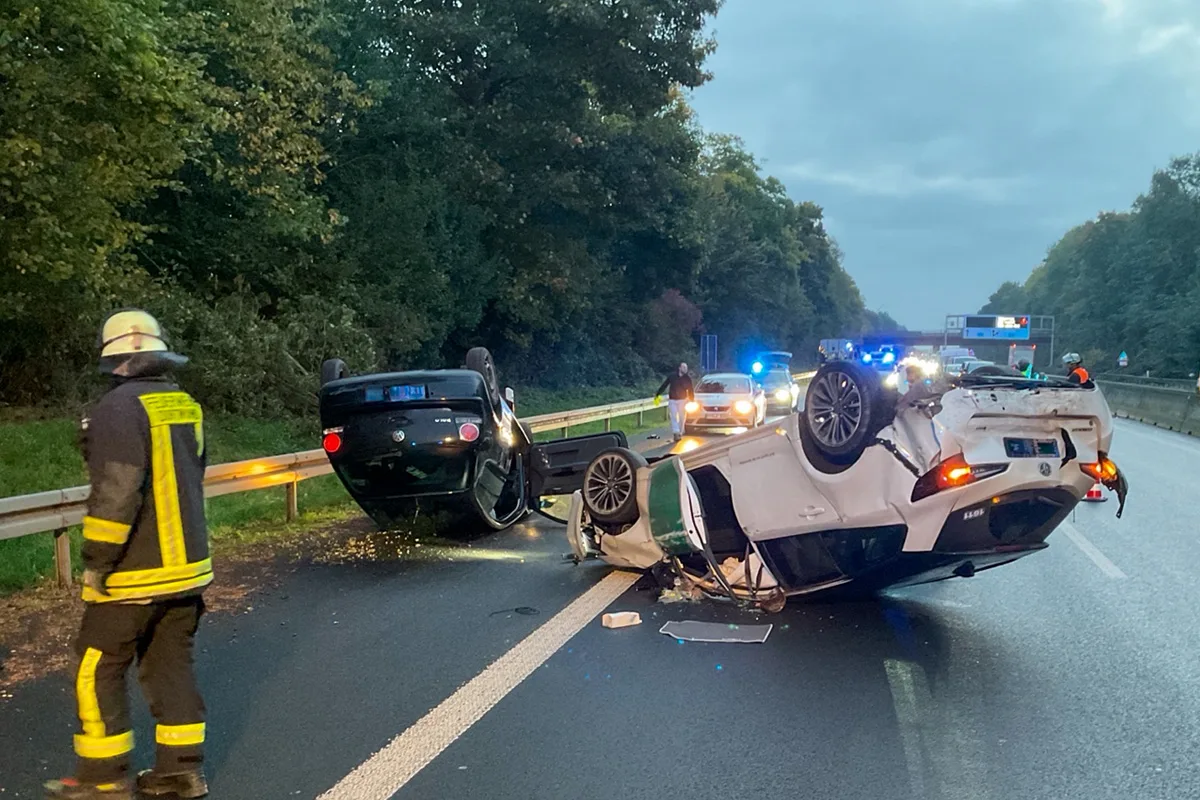 A42 Dortmund NW – Zwei Autos überschlagen sich auf der Autobahn