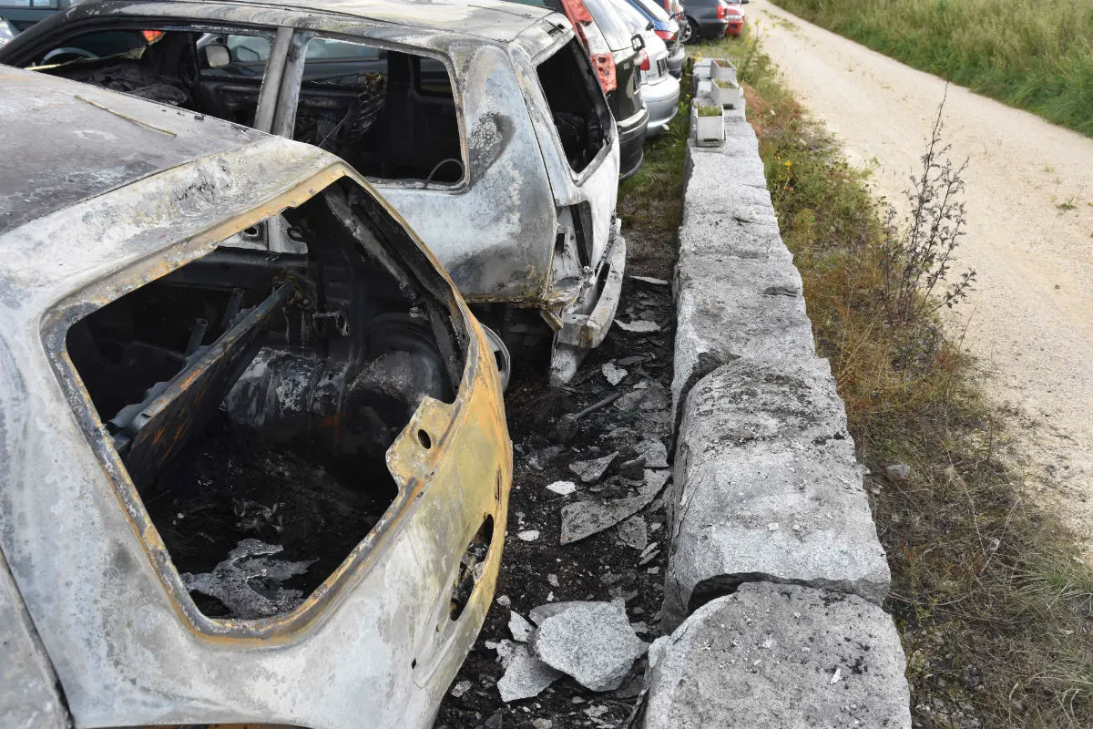 Oensingen SO - Mehrere Autos in Flammen - Zeugenaufruf