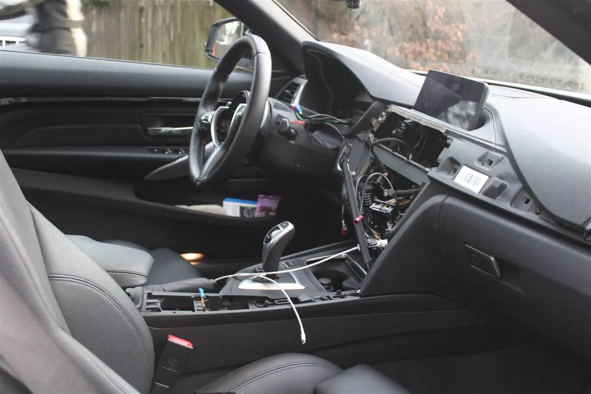 Bergisch Gladbach – BMWs ausgeschlachtet