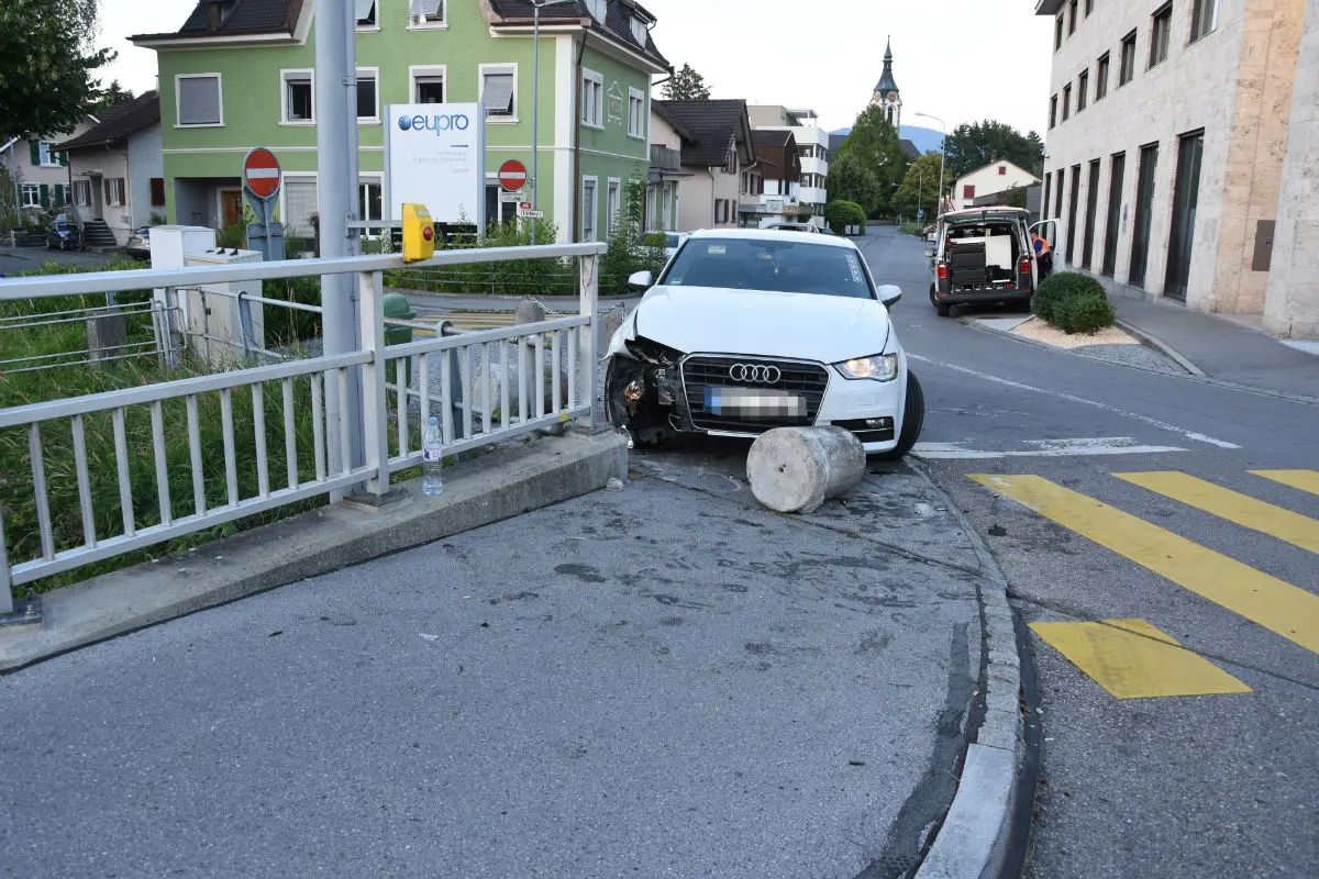 Widnau SG - Pizza und Alkohol am Steuer - Selbstunfall