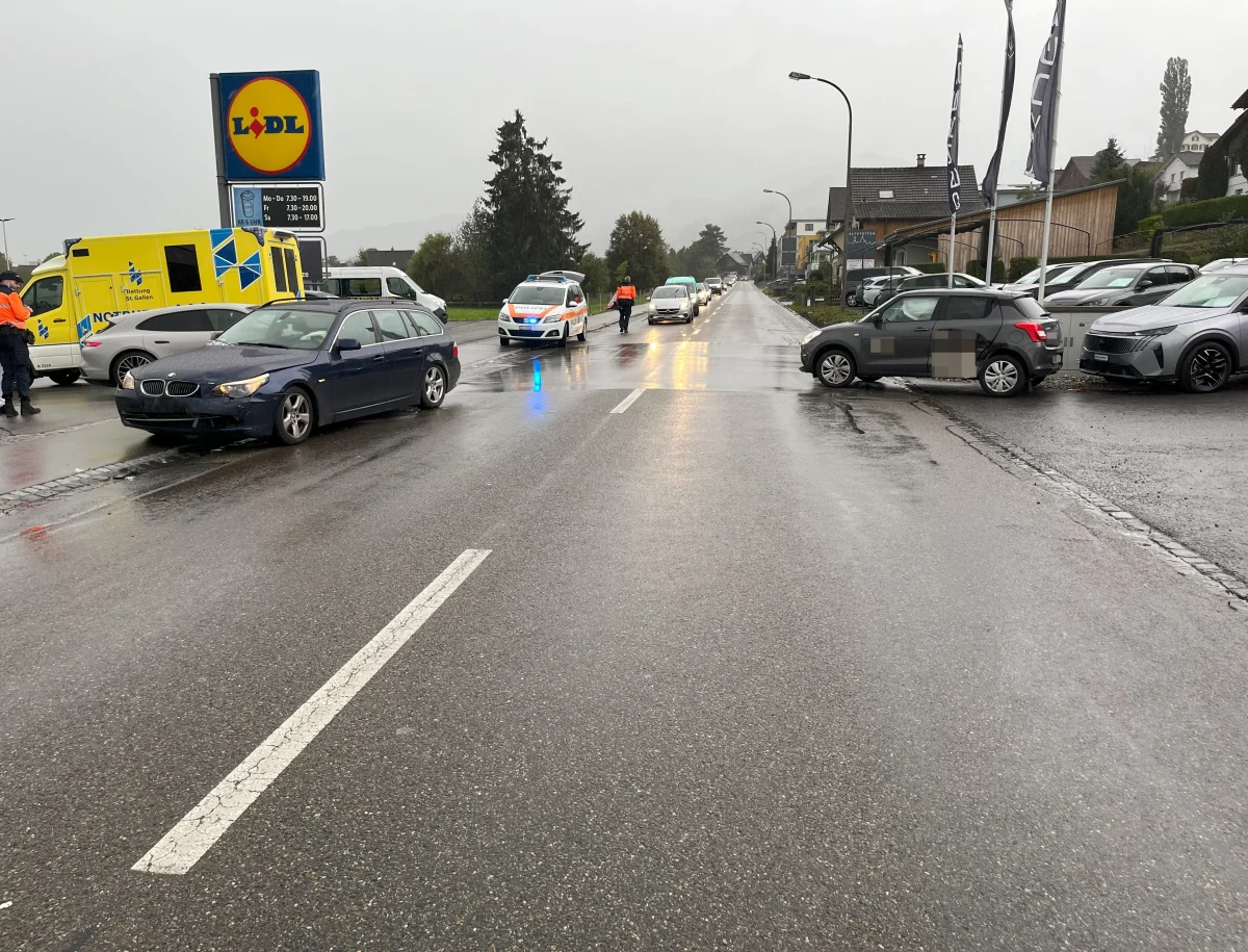 Lüchingen SG - Verkehrsunfall zwischen zwei Autos