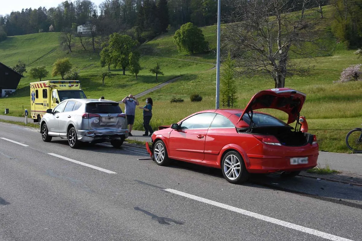 Eschenbach SG - Mann bei Auffahrkollision verletzt