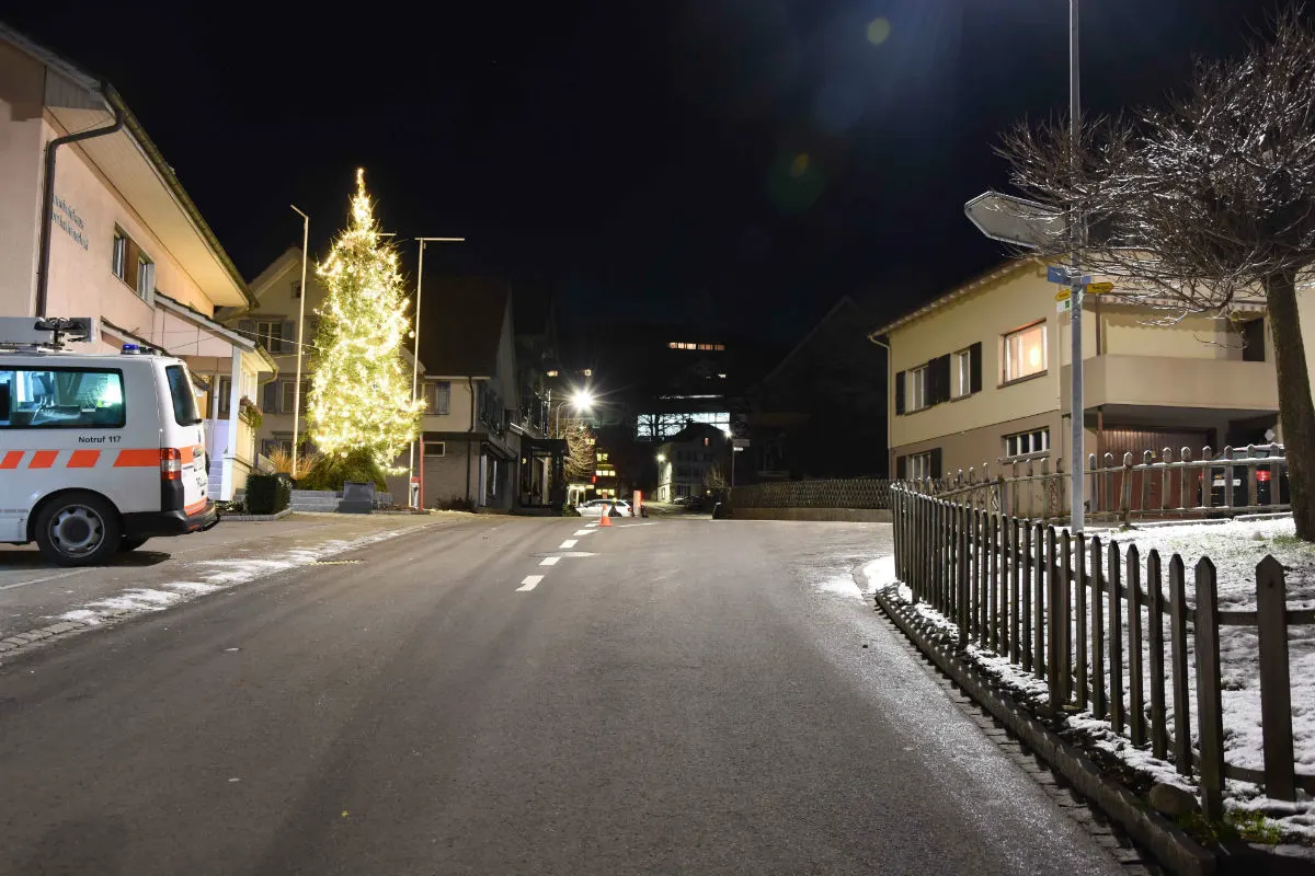 Oberhelfenschwil SG - Fussgänger von Auto erfasst – beide standen unter Alkoholeinfluss