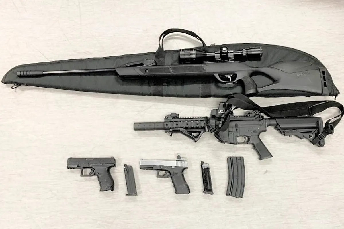 Elsdorf - Schusswaffen bei Verkehrskontrolle beschlagnahmt