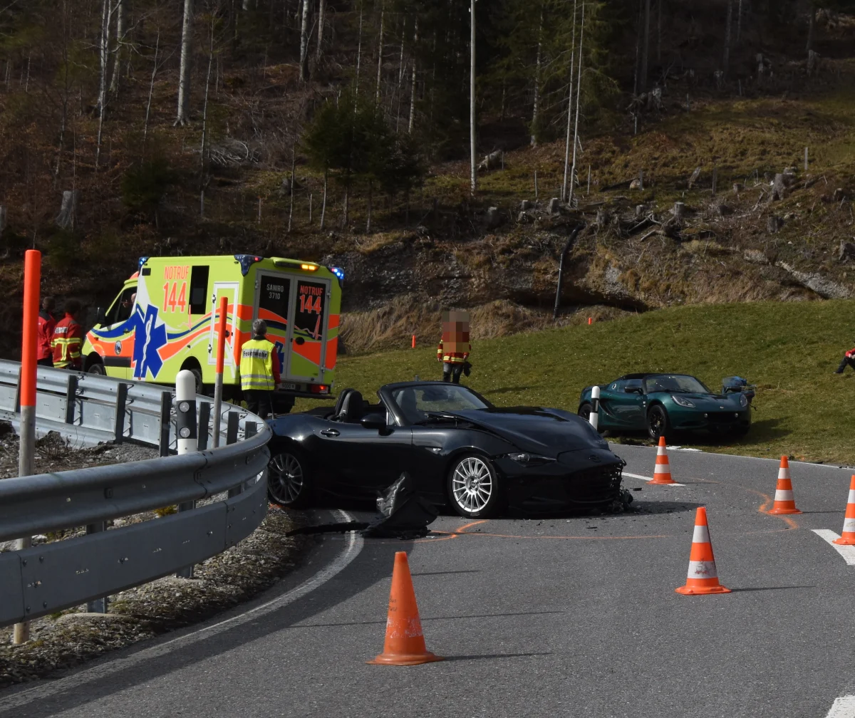 Mehrere Verkehrsunfälle in Appenzell Ausserrhoden: Hoher Sachschaden und Verletzte