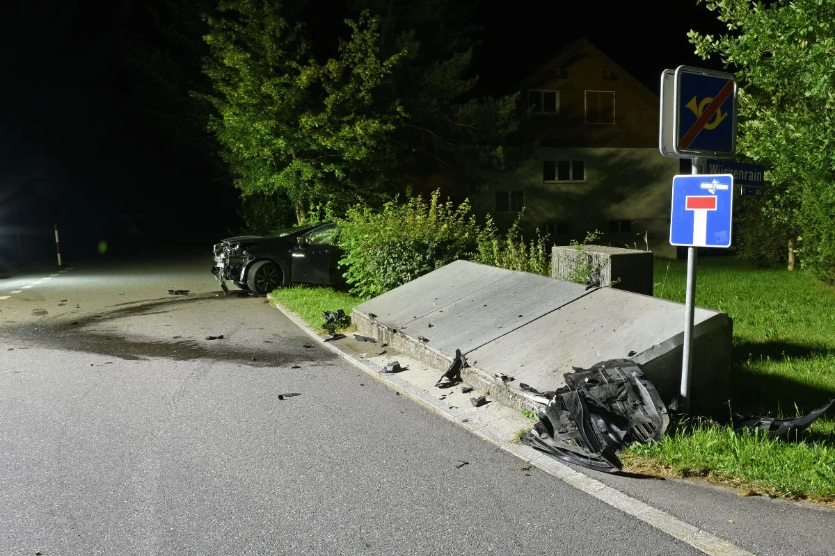 Eigenthal LU - Heftiger Crash unter Drogeneinfluss