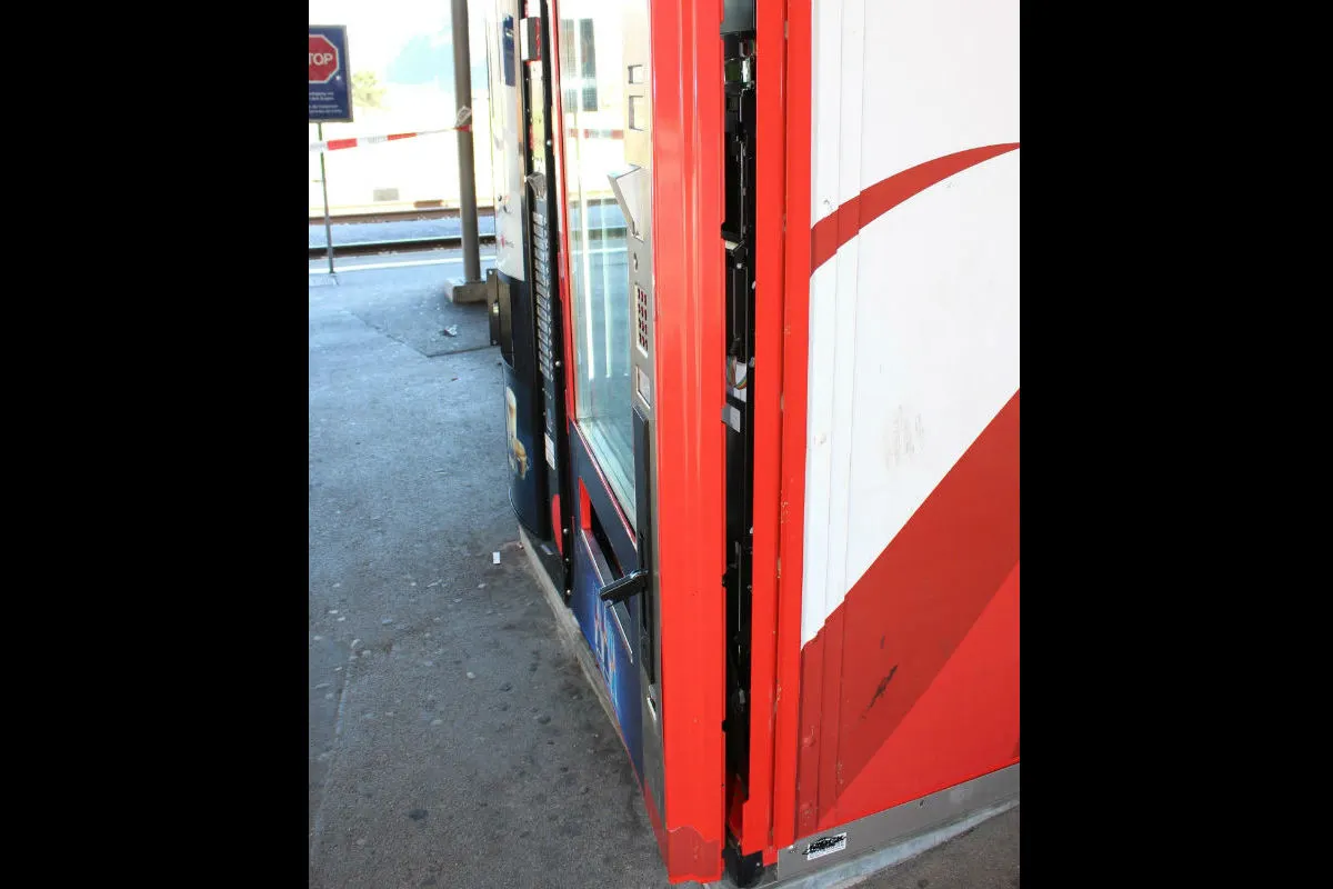 Niederurnen GL - Automat aufgebrochen - Zeugenaufruf