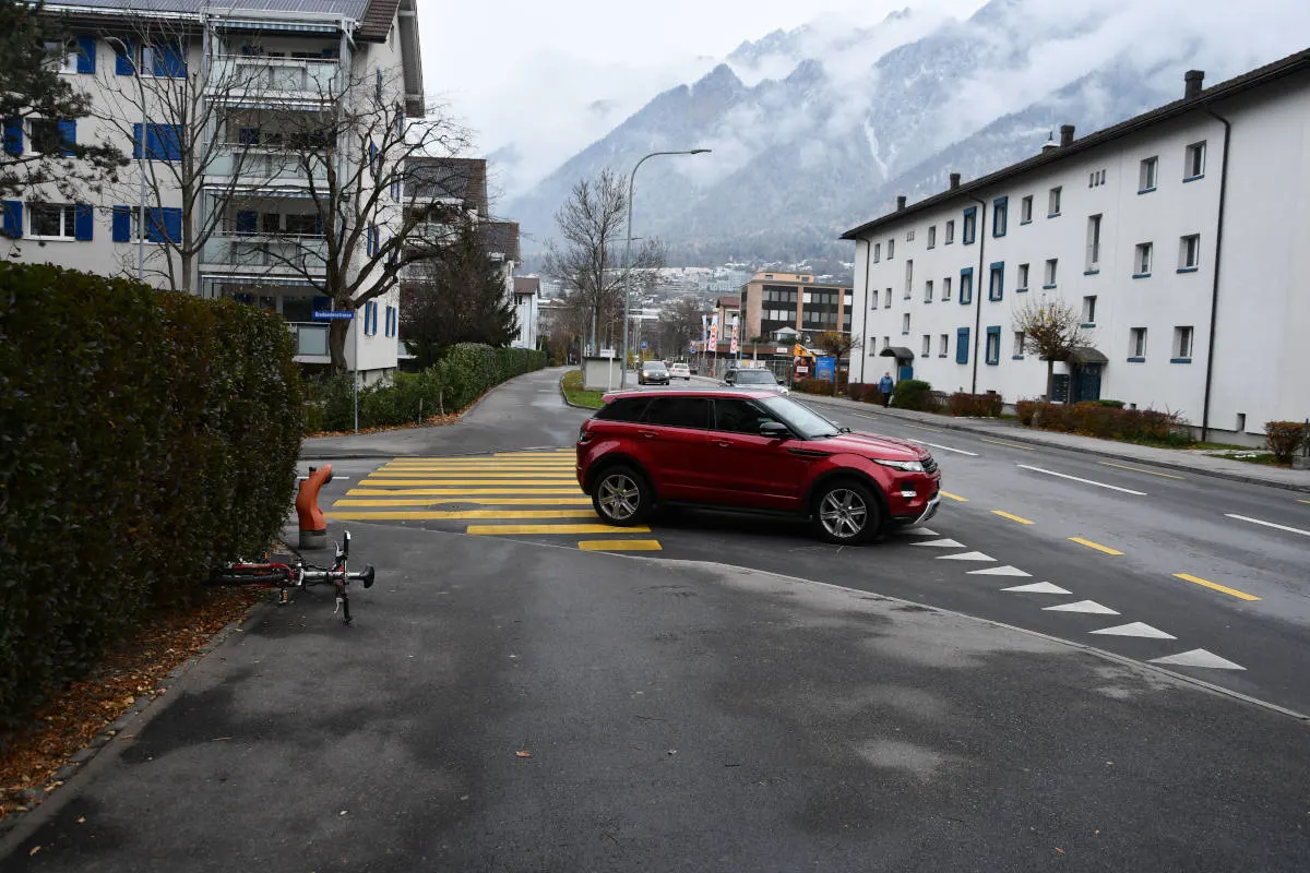 Unfall in Chur GR – Velofahrer bei Kollision mit Personenwagen verletzt