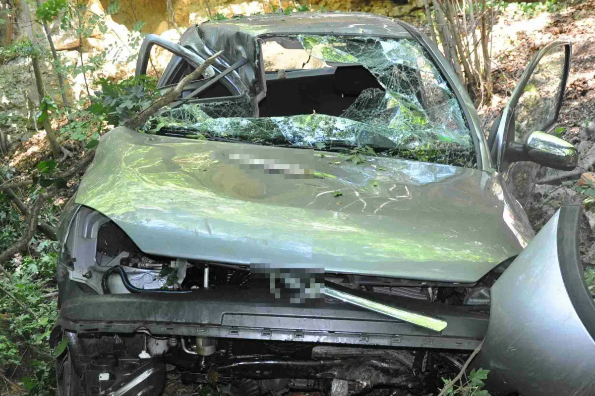  Winznau SO - Auto stürzt über Felswand – Fahrzeuglenker stirbt (Zeugenaufruf)  