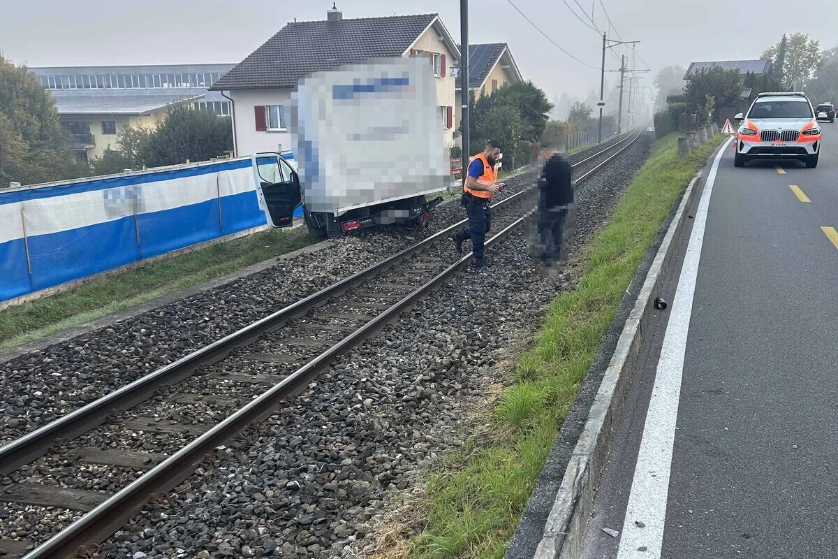 Ipsach BE – Bei Unfall auf Bahngeleise geraten