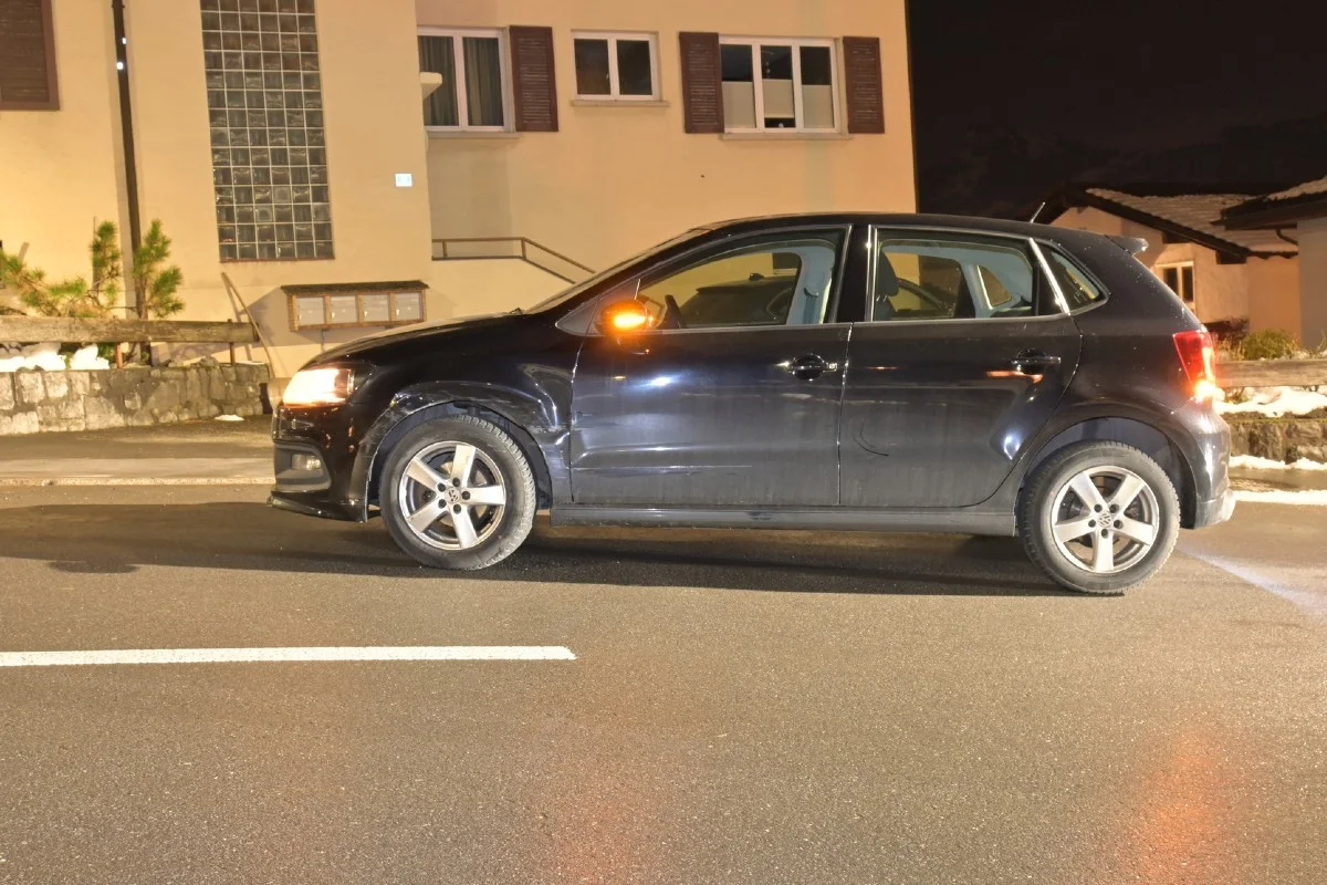 Triesen FL - Ohne Führerausweis auf Gegenfahrbahn geraten und Unfall verursacht
