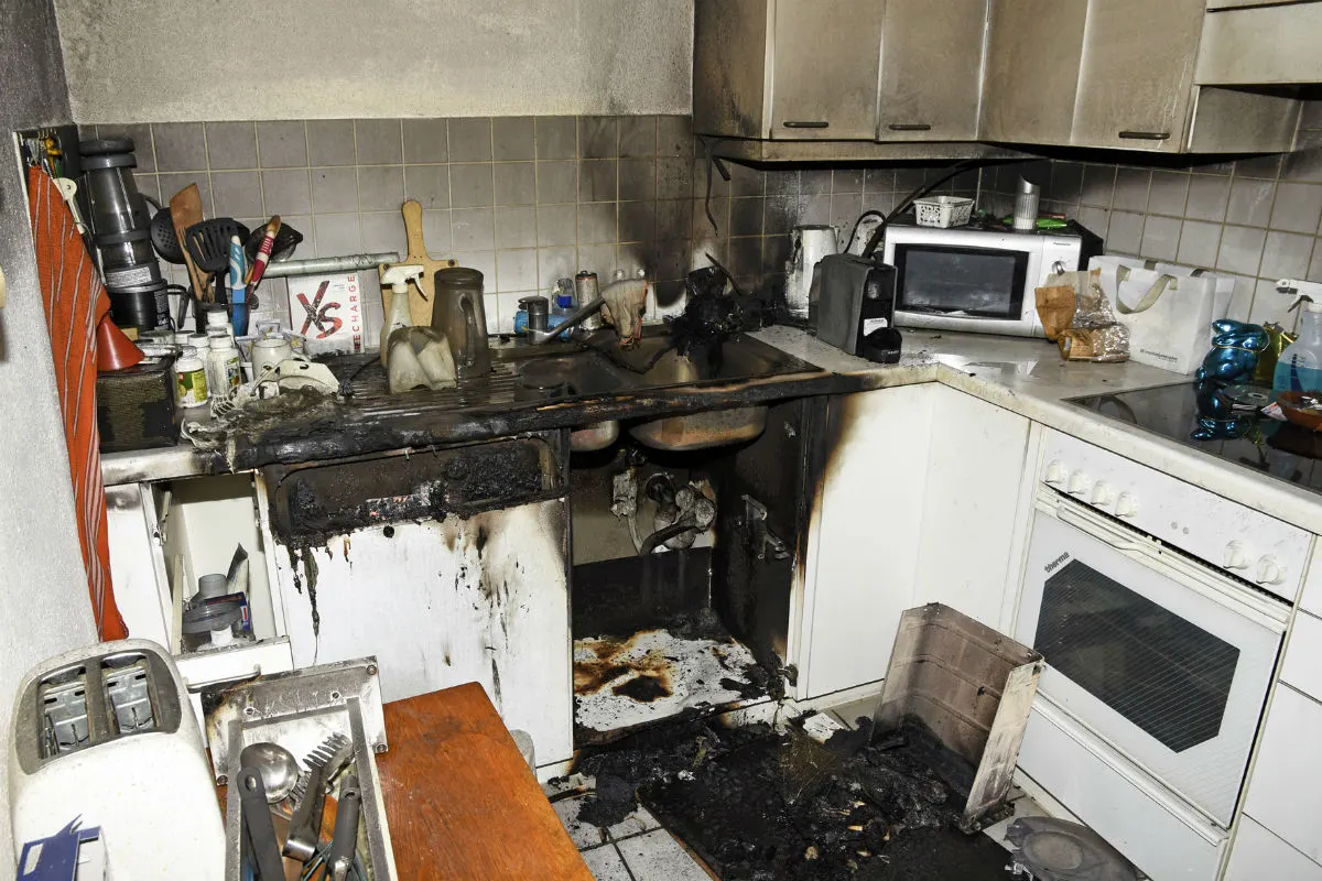 Schaffhausen SH - Mann bei Küchenbrand verletzt