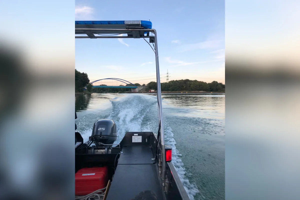 Voerde – Grosseinsatz für Feuerwehr, Polizei & DLRG auf dem Rhein - Personen wurden vermisst