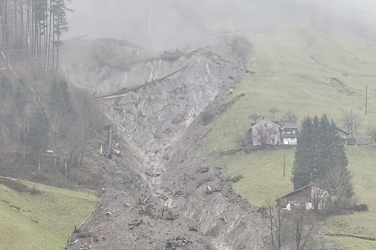 Schwanden GL - Auch die letzten Personen stimmen Evakuierung zu
