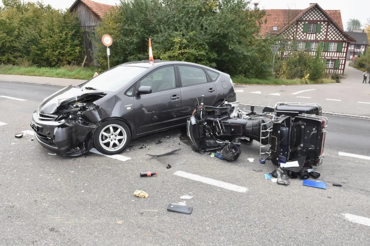 Hessenreuti TG - Motorradfahrer schwer verletzt