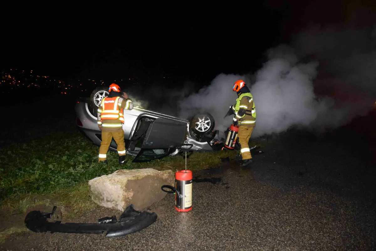 Oensingen SO - Auto gerät nach Kollision in Brand