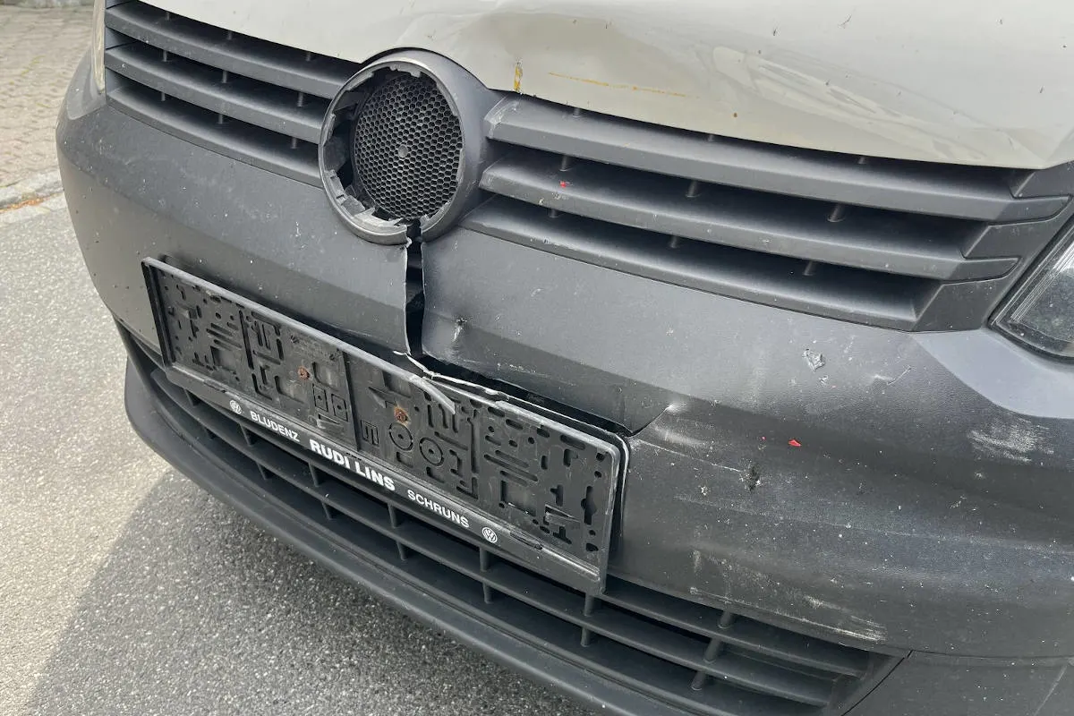 Schaan – Beim Rangieren Personenwagen übersehen