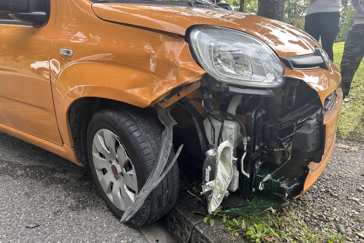 Schaffhausen SH - Kollision von zwei Autos