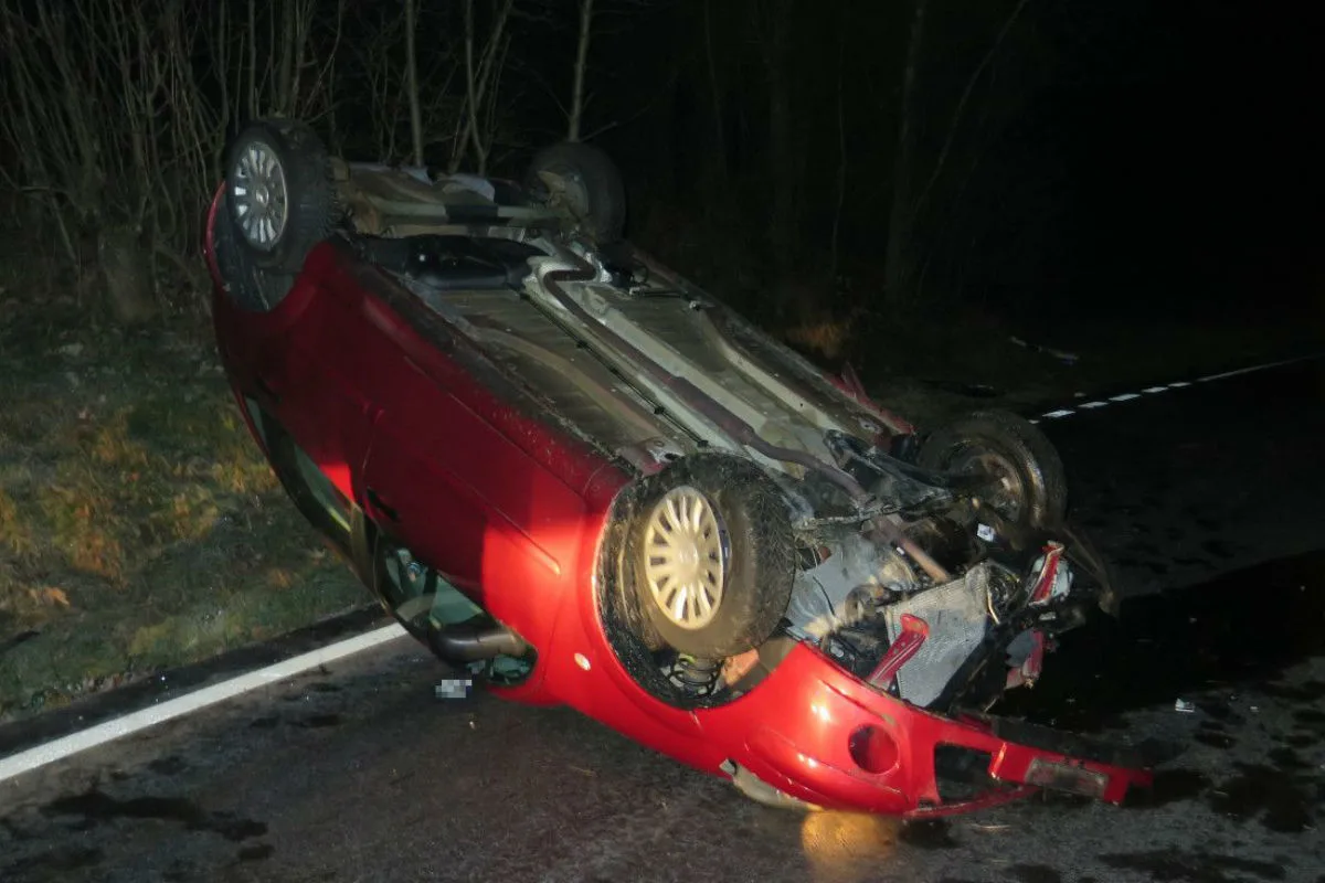 Oberdorf BL - Wegen Eisglätte Kontrolle über Auto verloren
