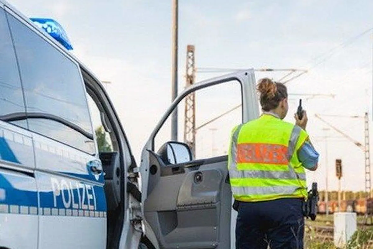 Kassel HE - Exhibitionist auf den Gleisen 