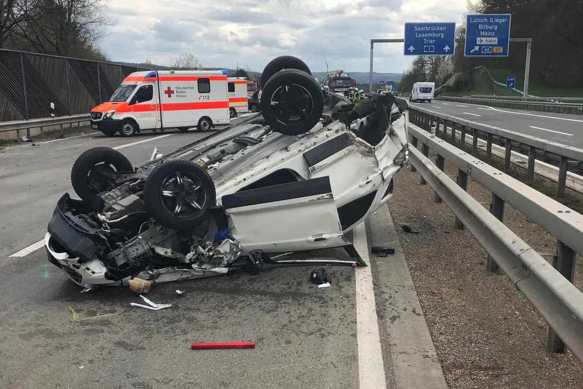 Autobahnkreuz Wittlich – Schwerer Verkehrsunfall mit 5 Verletzten